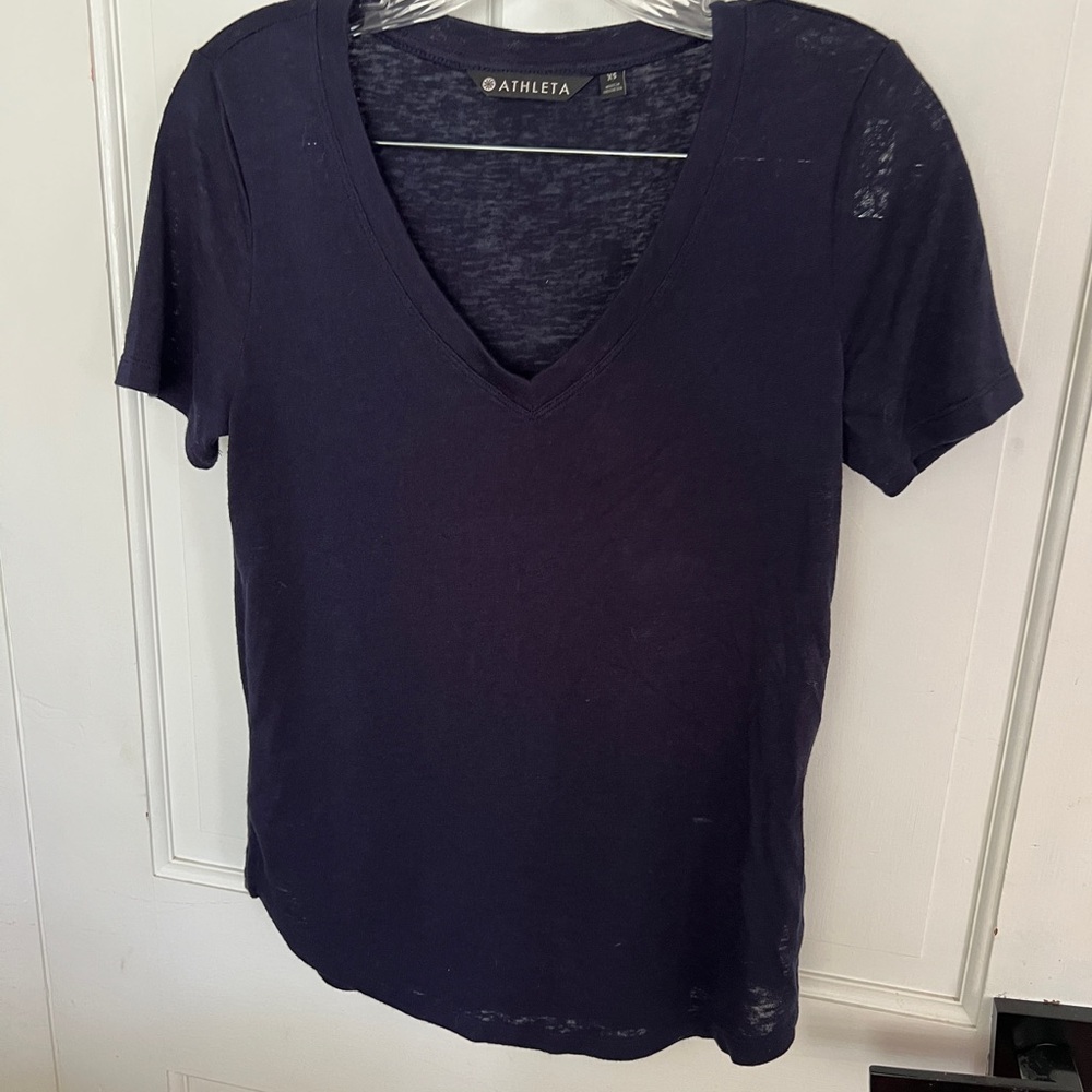Athleta Women's Purple V-Neck Top